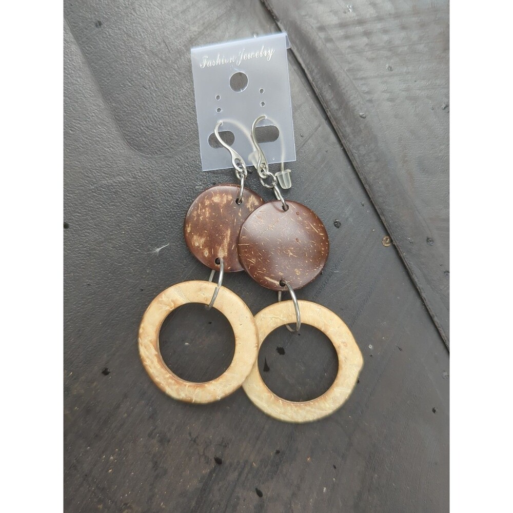 Coconut Shell Jewelry Set - Picture 2 of 3
